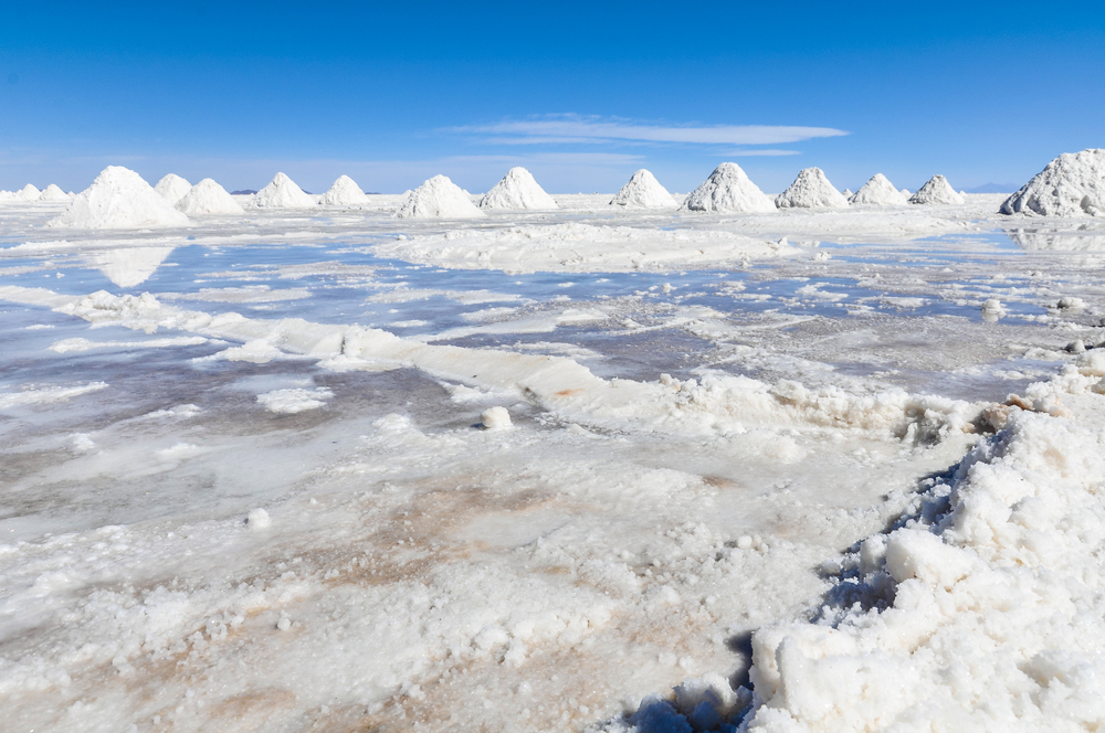 Montañas de sal en el Salar de Uyuni